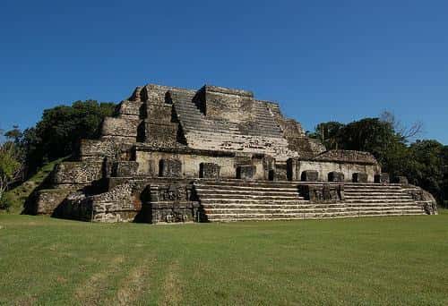 Belize Travel: Reef Adventures & Mayan Wonders