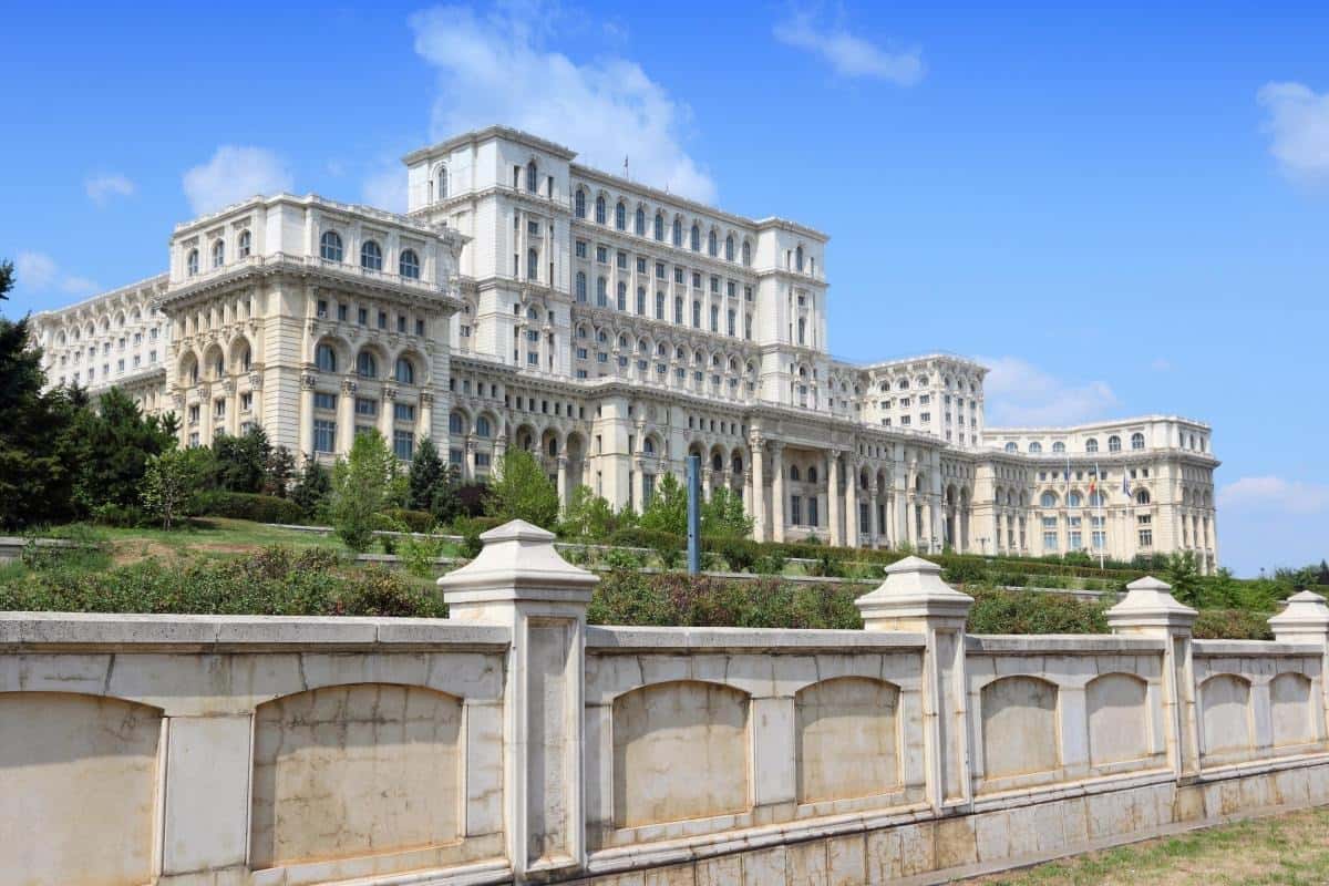 Experience Bucharest: History, Culture & Hidden Gems
