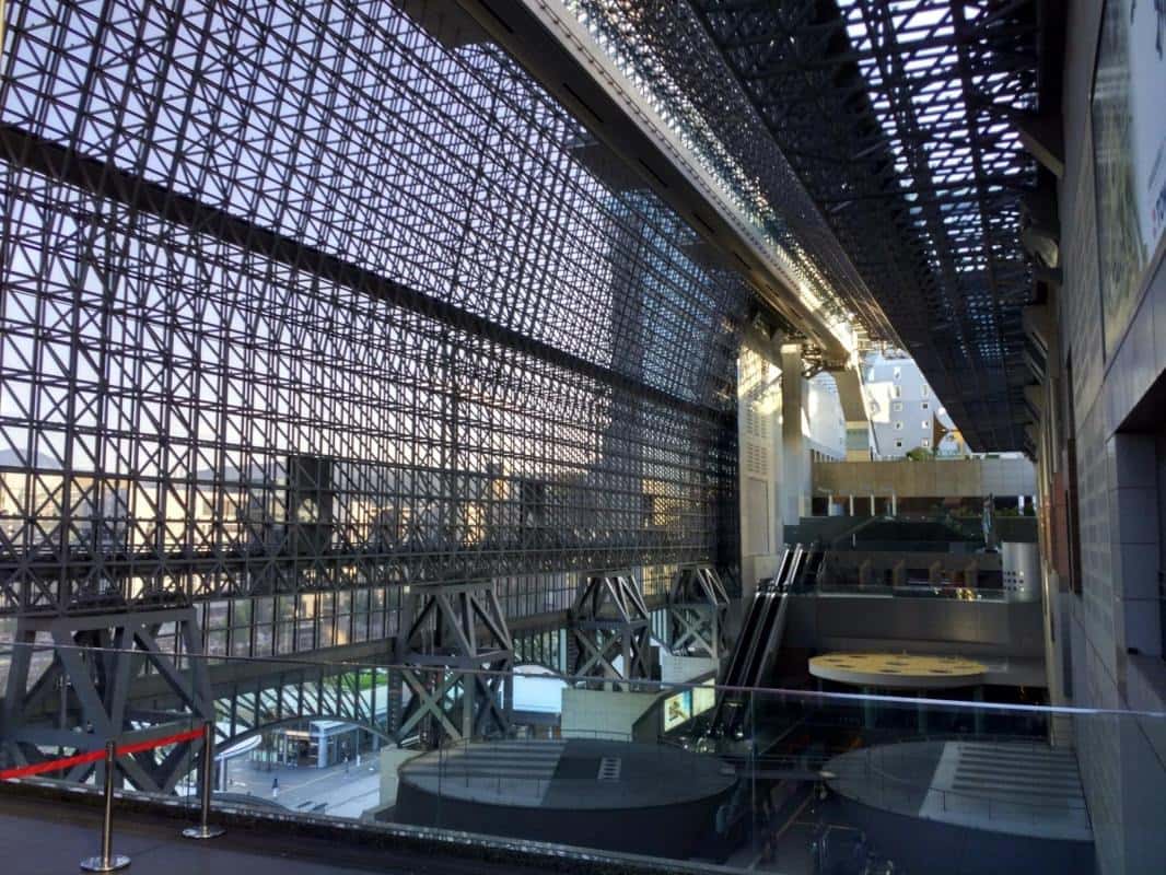 Kyoto Travel Guide: Explore Ancient Temples & Traditions