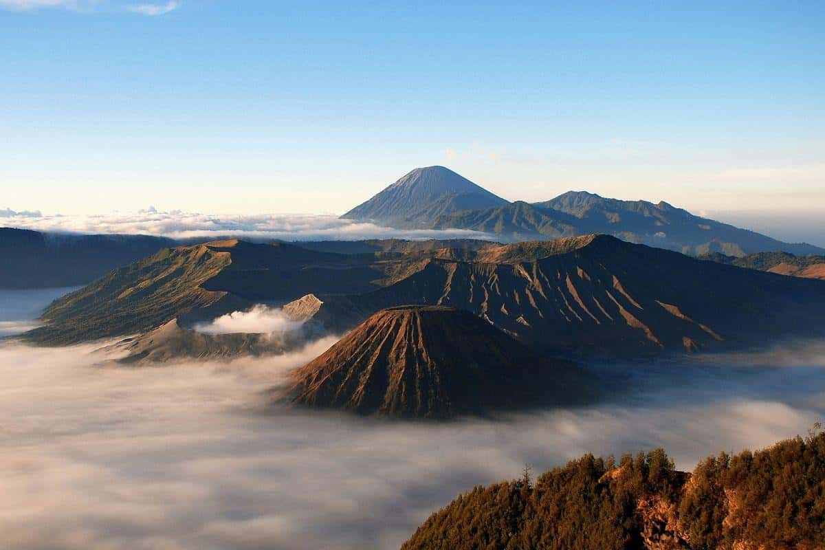 Explore East Java: Volcanoes, Culture & Adventure