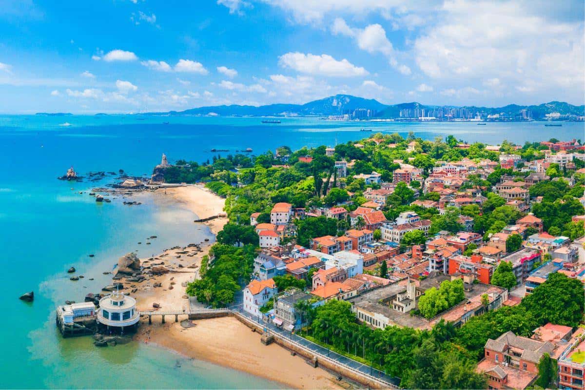 Xiamen Travel Guide: Islands, Culture & Coastal Bliss