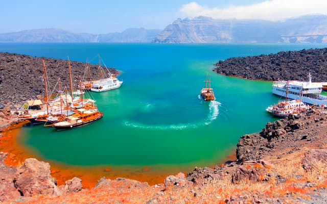 From Fira: Santorini Volcano, Hot Springs & Thirassia Day Cruise 
