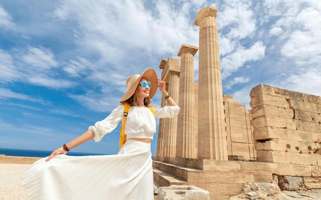 Acropolis, Parthenon & Plaka Old Town Guided Tour with Entry Tickets