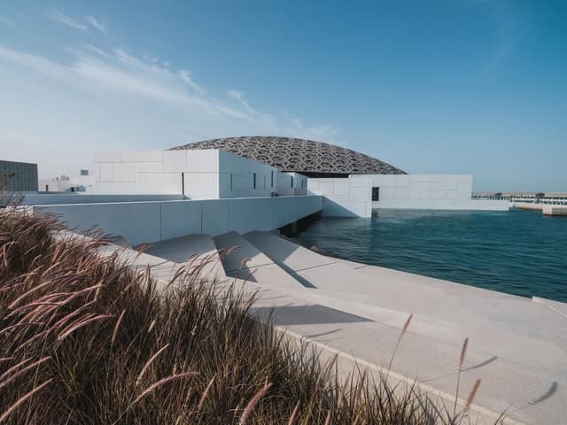 Explore the Magic of Louvre Abu Dhabi: A Cultural Icon
