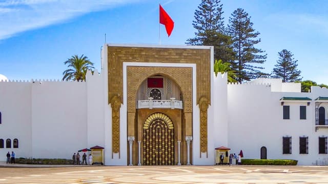 From Málaga: Morocco Day Trip with Tour Guide and Lunch