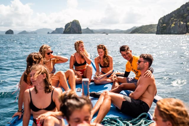 Haqqy Life Island Hopping El Nido