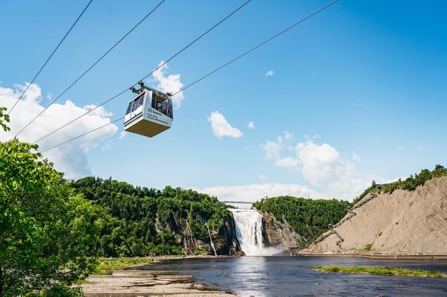 Best Montmorency Falls & Île d'Orléans Quebec City Tour