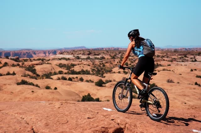 Compare Top MTB & Packrafting Tours in Moab