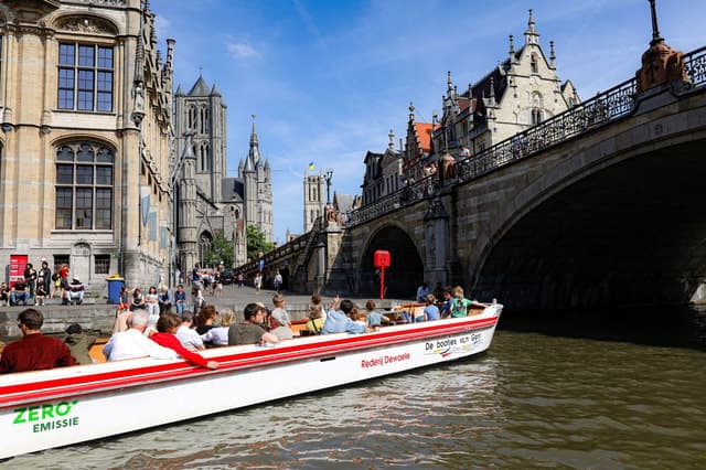 Ghent: 40 Minute Medieval Center Guided Boat Tour