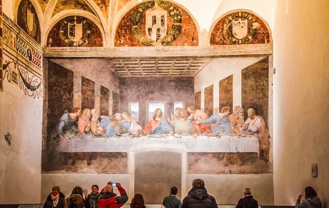Milan: Guided Walking Tour & Last Supper Visit with Ticket