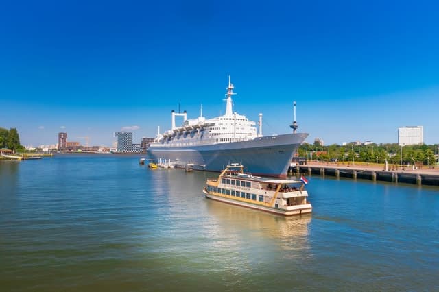Best Pizza Cruise Rotterdam: Dining & City Sightseeing