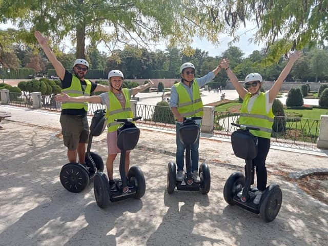 Madrid: City Center Segway Tour & Casa de Campo