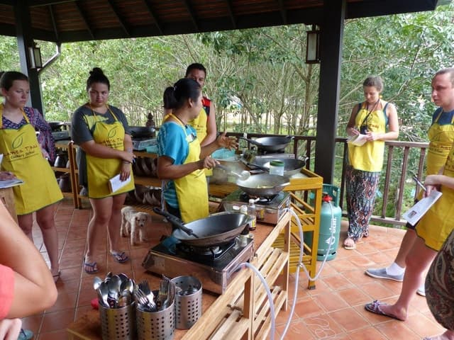 Koh Lanta: Evening Course at Lanta Thai Cookery School