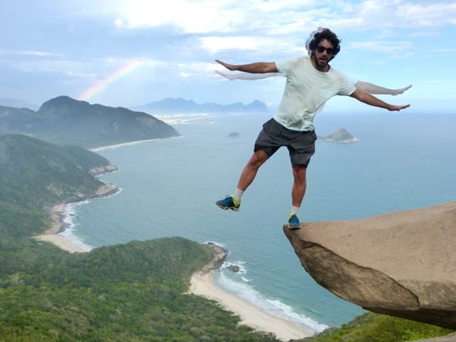 Rio: Pedra do Telégrafo Hiking & Relax in a Wild Beach