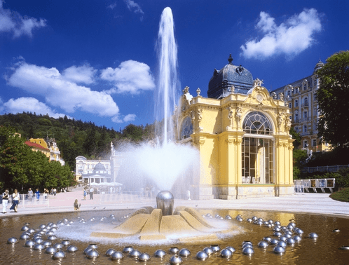 Karlovy Vary & Marianske Lazne Tour from Prague with Lunch