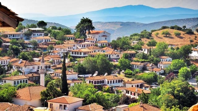 Authentic Sirince Village Experience & Wine Tasting
