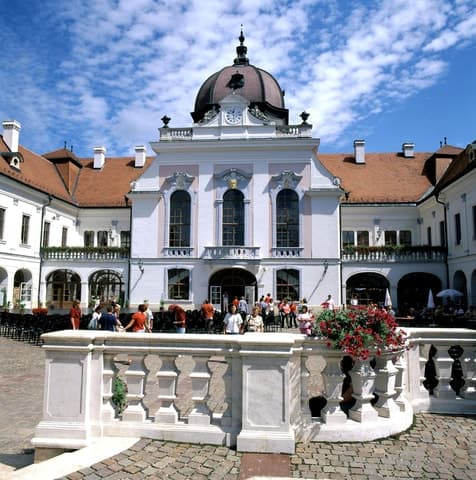 Gödöllő Royal Palace: The Ultimate Budapest Day Trip