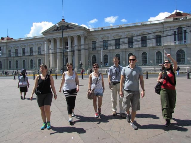 San Salvador: Half-Day City Tour