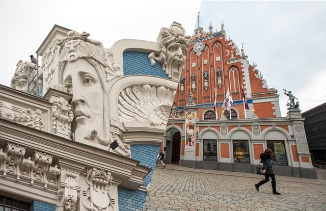 Riga's Old Center and Art Nouveau Tour