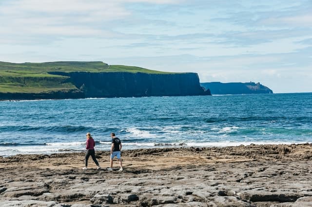 From Galway: Aran Islands & Cliffs of Moher Full-Day Trip