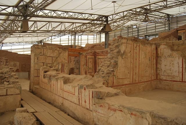 Kusadasi Port: Ephesus & Terrace Houses Tour (Skip-The-Line)