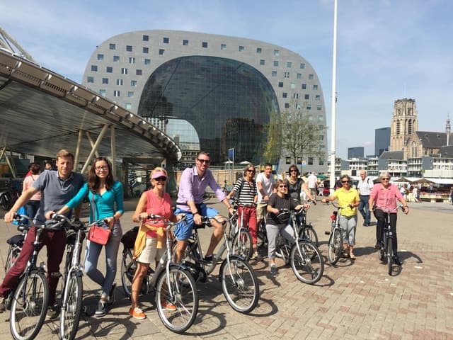 Rotterdam: 2.5-Hour Highlights Bike Tour