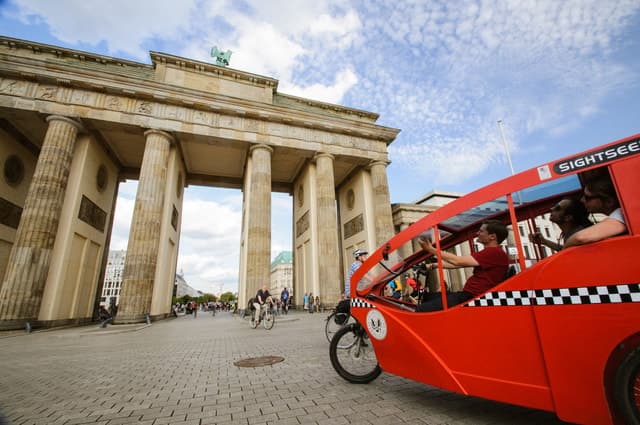 Unforgettable Berlin Rickshaw Tours & City Sightseeing
