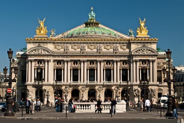 Paris: Private tour of Opéra Garnier Theater