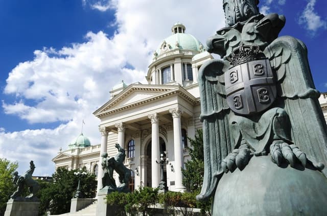Belgrade: Shared Group or Private Guided Walking Tour