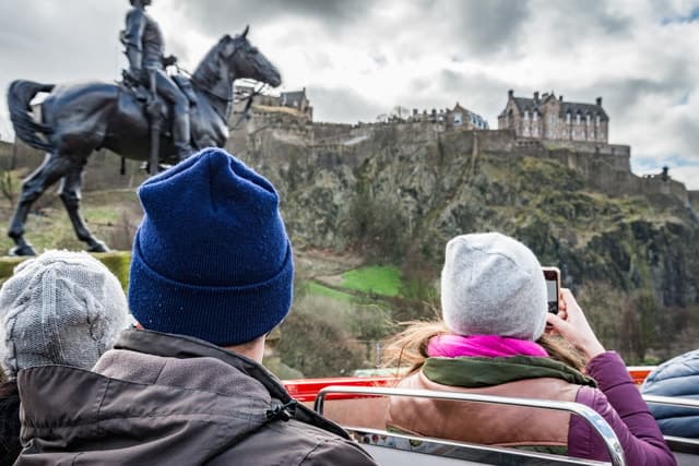 Best Edinburgh Sightseeing: Hop-on Hop-off Bus Experience
