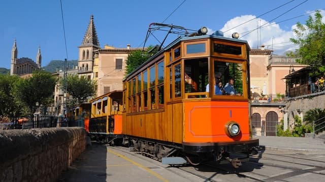 Scenic Mallorca Train Tours: Explore the Island in Style