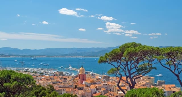 Cannes: Round-Trip Boat Transfer to Saint Tropez