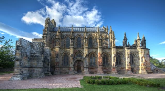 Edinburgh: Rosslyn Chapel, Borders & Glenkinchie Distillery