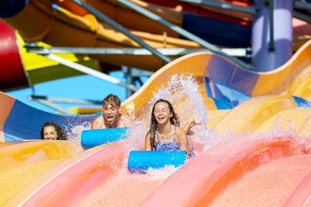Gold Coast: 1-Day Ticket: WhiteWater World