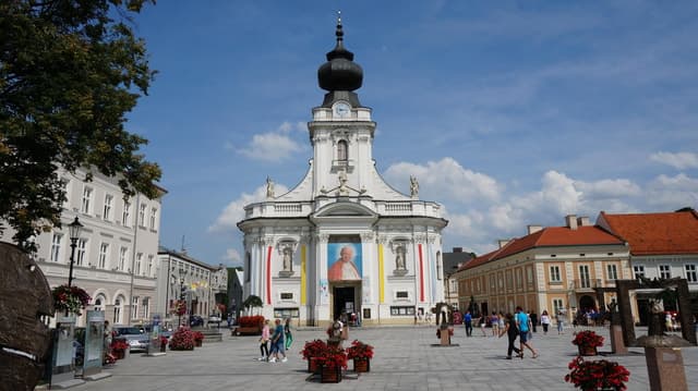 Explore Jasna Gora: Best Czestochowa Tours from Krakow