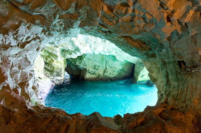 Compare Top Caesarea Haifa Akko Tours