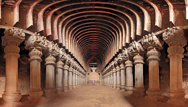 Mumbai: Karla and Bhaja Caves Full–Day Tour