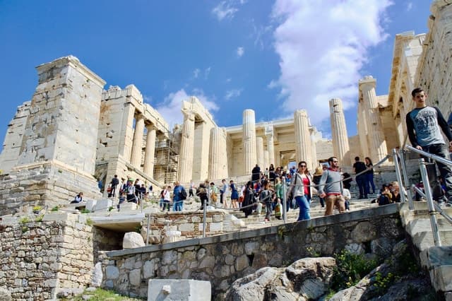 Athens: Guided Tour of Acropolis & Parthenon with Tickets