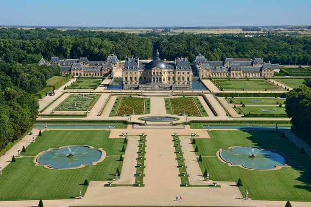 Visit Vaux-le-Vicomte Château & Gardens