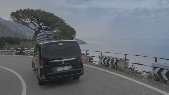 Private Chauffeur: Positano to Rome Seamless Travel