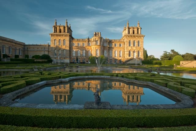 Blenheim Palace Admission & Lunch Voucher