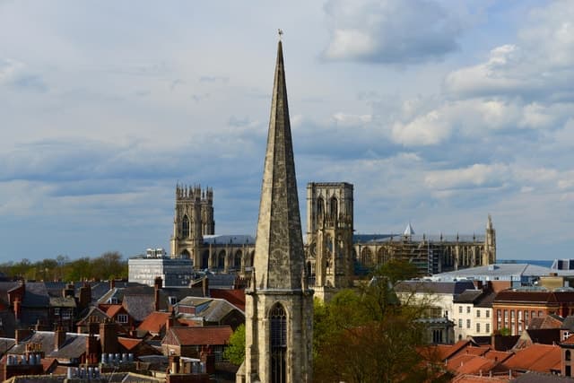 Explore York's Best Attractions on a Guided Bike Tour