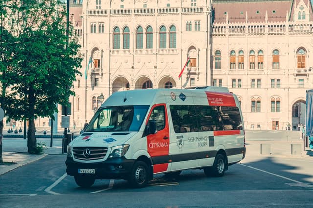 Luxury Transfers: Budapest to Prague Travel Made Easy