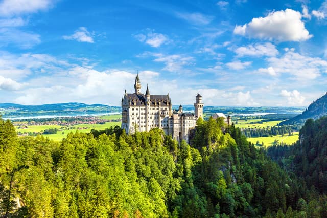 From Munich: Neuschwanstein Castle Full-Day Trip by Van