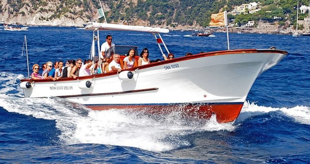 Capri: Island Boat Tour with Blue Grotto Stop
