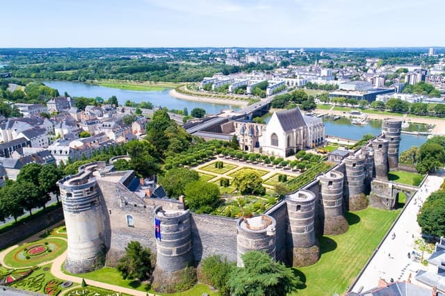Angers: Château d'Angers Entrance Ticket