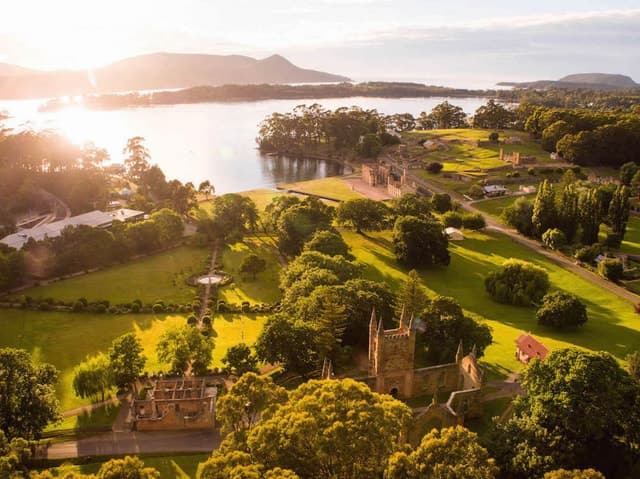 Port Arthur Tasman Sights with Harbour Cruise