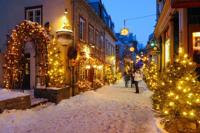 Experience the Magic: Old Quebec Christmas Tours