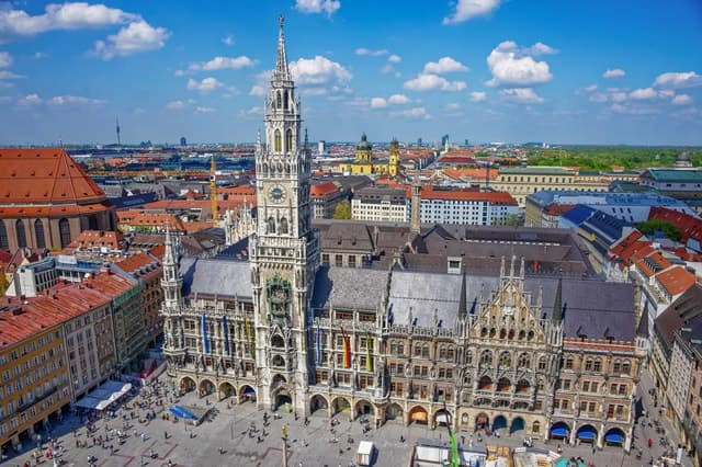 Munich: Old Town Walking Tour