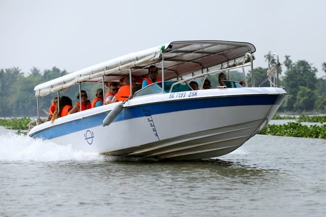 Ho Chi Minh: Cu Chi Tunnels Half-Day Speedboat Tour